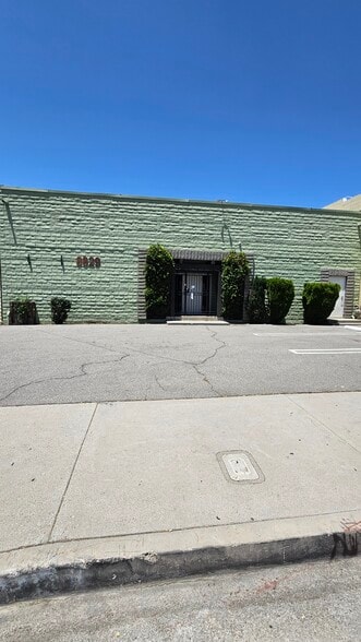 Primary Photo Of 8829 Shirley Ave, Northridge Warehouse For Lease