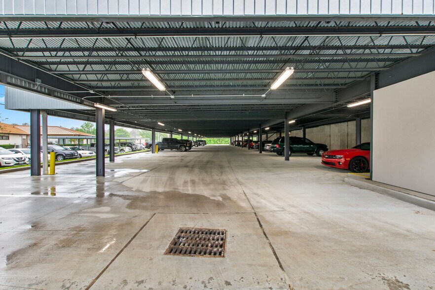 More Photos Of 1020 Riverwood Ct, Conroe Medical For Lease