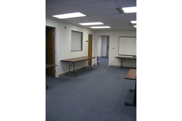 More Photos Of 323 Pine Ave, Albany Office For Lease