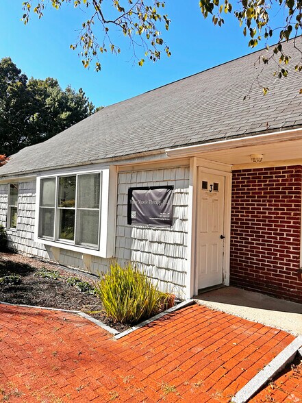 More Photos Of 2 Medical Center Dr, Biddeford Medical For Sale
