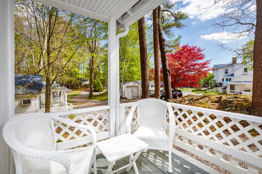 More Photos Of 2 River Rd, Cape Neddick Hospitality For Sale