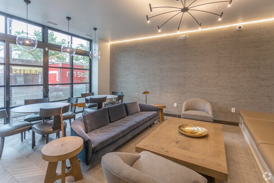More Photos Of 2640 Nicollet Ave, Minneapolis Apartments For Sale