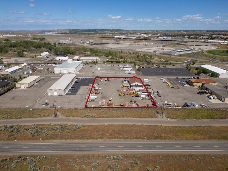 More Photos Of 2213 Henderson Loop, Richland Warehouse For Sale