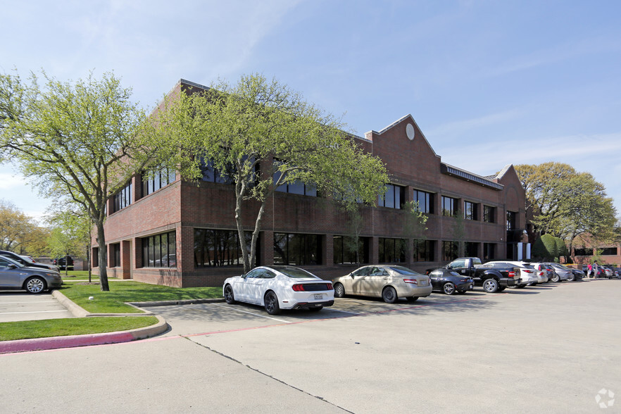 Primary Photo Of 5840 W Interstate 20, Arlington Office For Lease