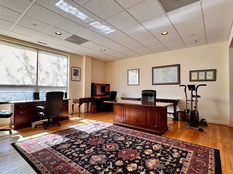 More Photos Of 684 Berkmar Cir, Charlottesville Office For Lease