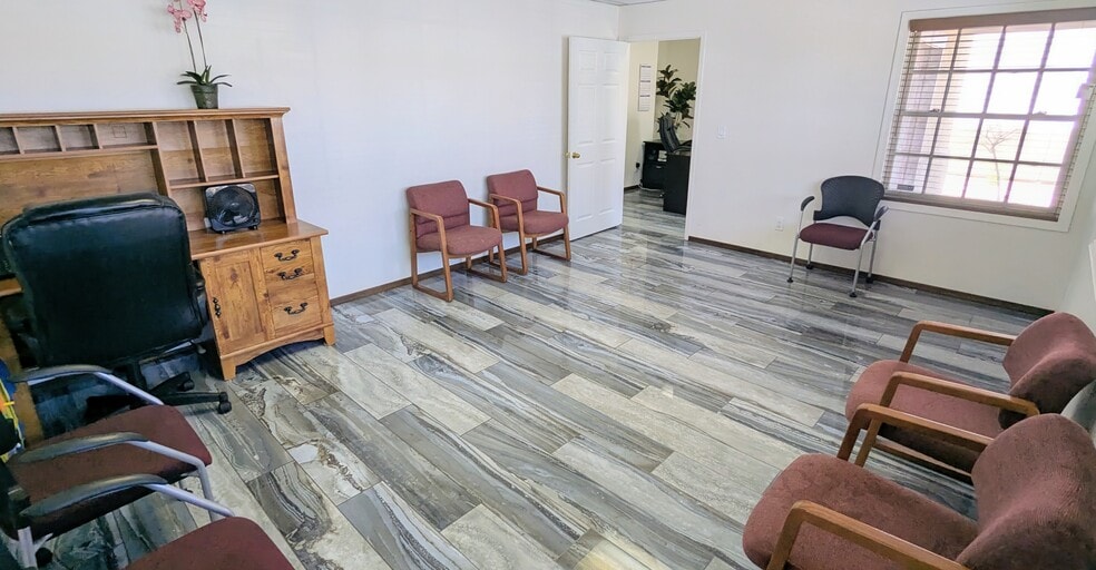 More Photos Of 6103-6105 E Grant Rd, Tucson Office For Sale