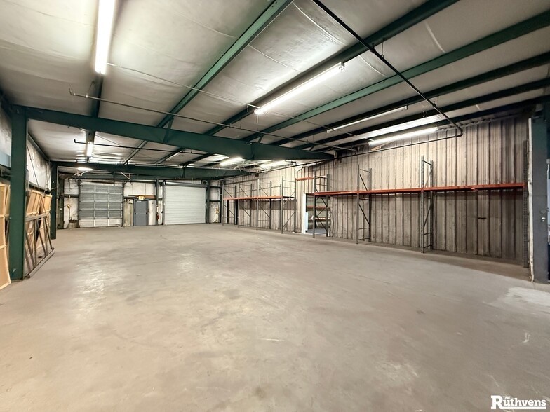 More Photos Of 3310 Reynolds Rd, Lakeland Warehouse For Lease