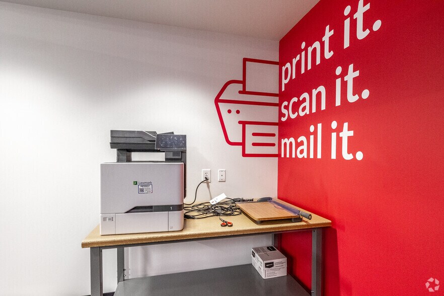 More Photos Of 204 12th St, Des Moines Coworking Space