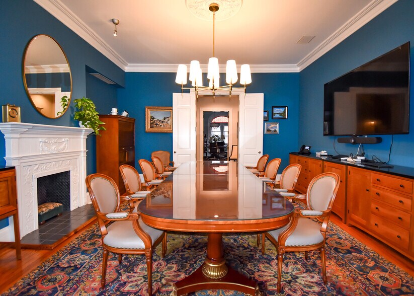 More Photos Of 1224-1226 17th St NW, Washington Loft Creative Space For Lease