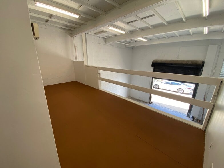 More Photos Of 804 Kopke St, Honolulu Industrial For Lease