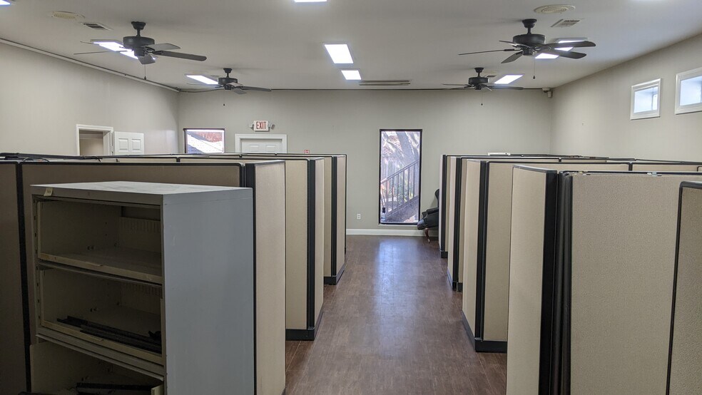 More Photos Of 3220 Broadway St, Houston Office For Lease