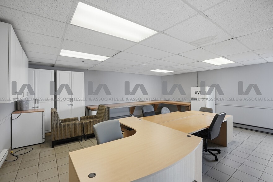 More Photos Of 18788 96th Ave, Surrey Warehouse For Lease