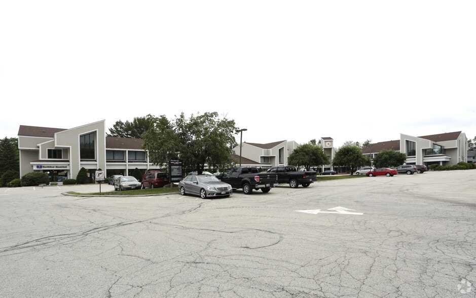 More Photos Of 254 N Broadway, Salem Storefront Retail Office For Sale