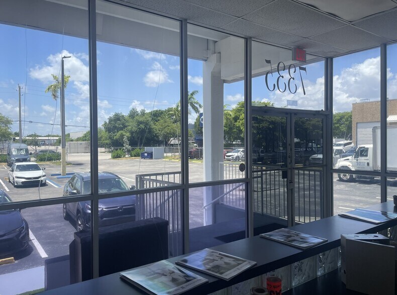 More Photos Of 7315-7335 NW 31st St, Miami Warehouse For Lease