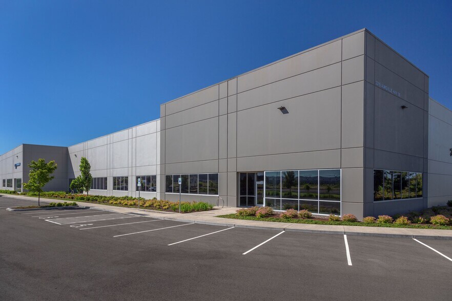 More Photos Of 3315 Aumsville Hwy SE, Salem Warehouse For Lease