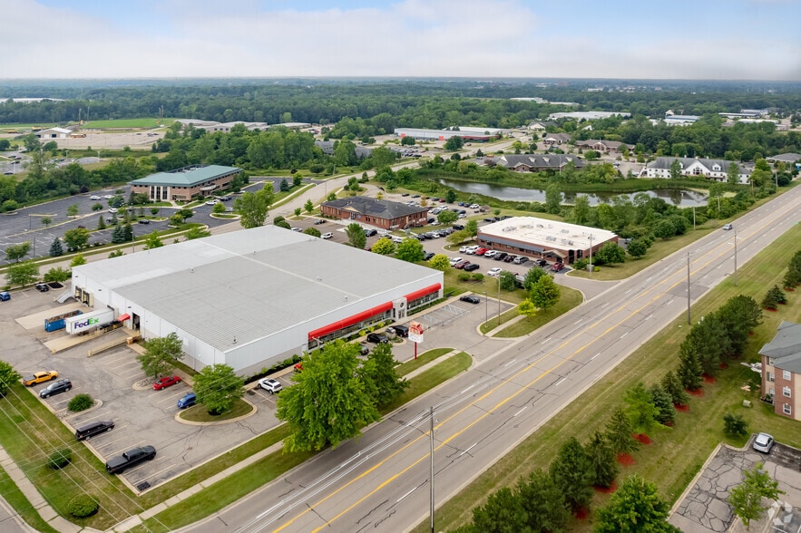 More Photos Of 3370 E Jolly Rd, Lansing Office For Sale