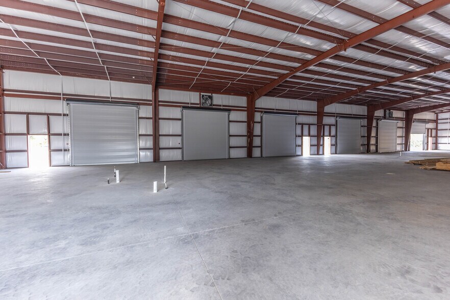 More Photos Of 3023 E C 48, Center Hill Warehouse For Sale