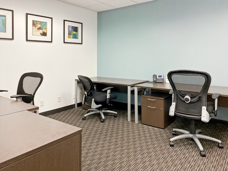 More Photos Of 800 S Gay St, Knoxville Coworking Space