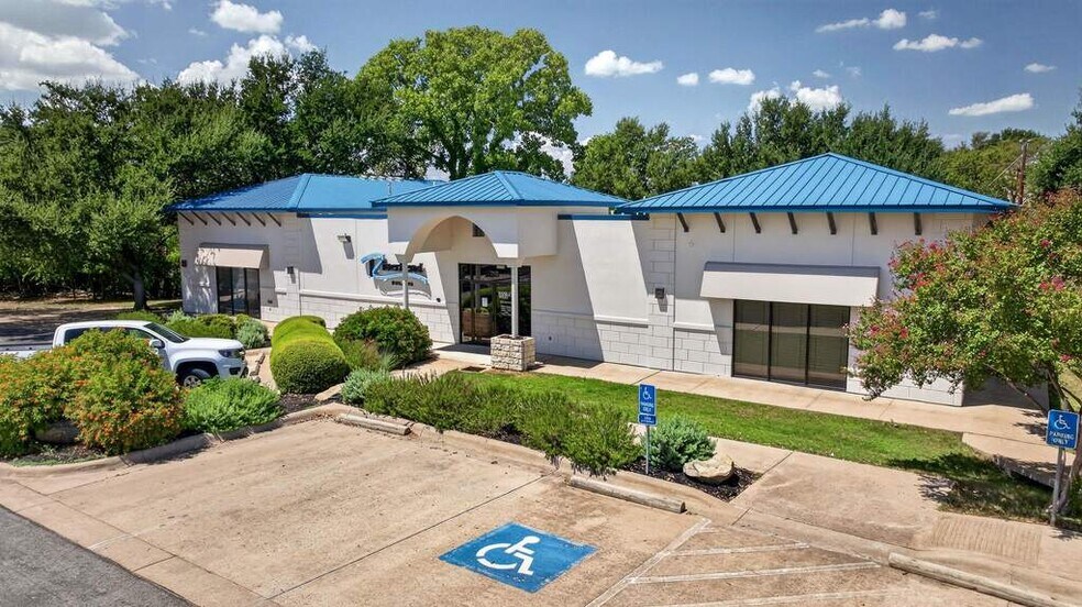 Primary Photo Of 710 1st St, Marble Falls Office For Sale