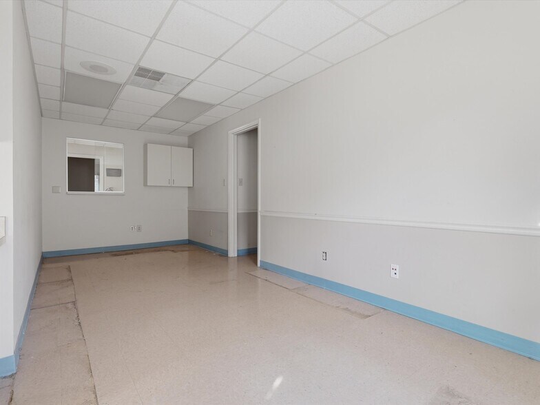 More Photos Of 825 Majestic Ct, Gastonia Medical For Lease