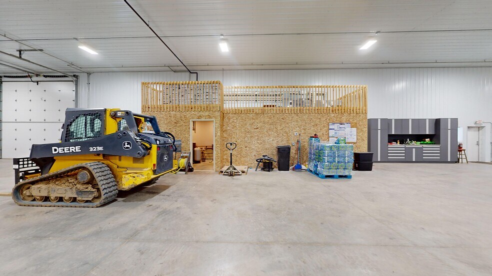 More Photos Of 10345 Hwy 83 S, Minot Flex For Sale