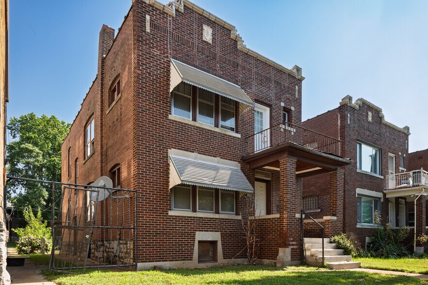 More Photos Of , Saint Louis Multifamily For Sale