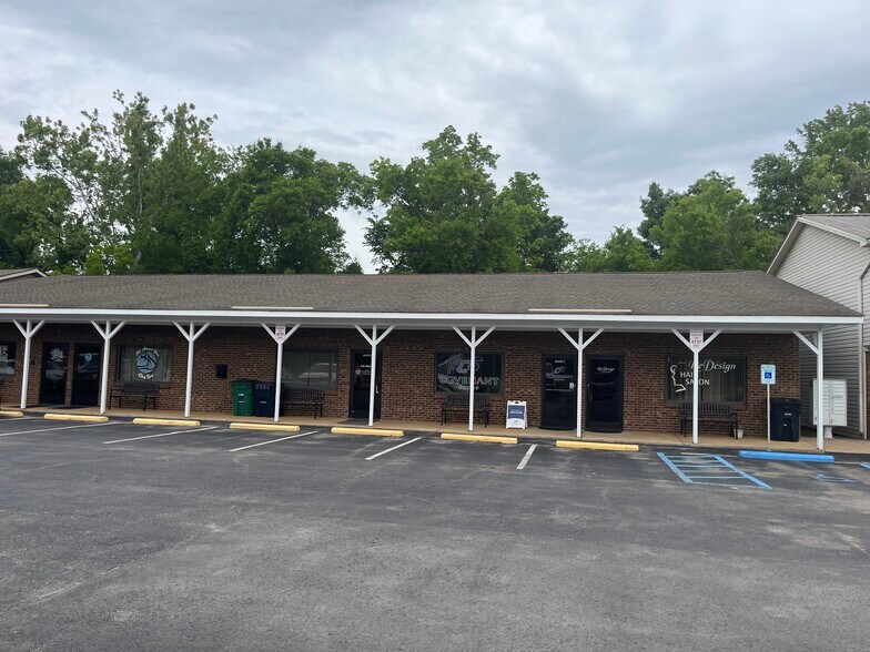 Primary Photo Of 6737 Ringgold Rd, East Ridge Office For Lease