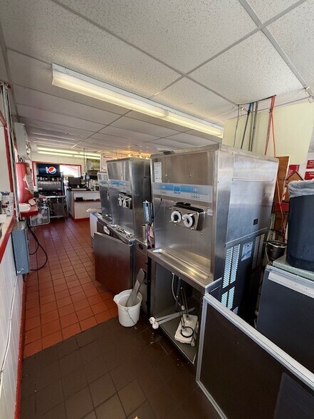 More Photos Of 10101 Dustin Rd, Remsen Restaurant For Sale