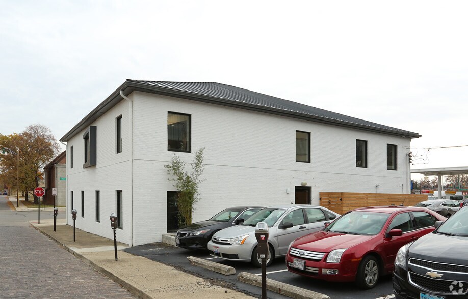 More Photos Of 601 S High St, Columbus Office For Lease
