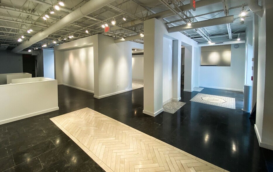 More Photos Of 167 NE 39th St, Miami Storefront For Lease