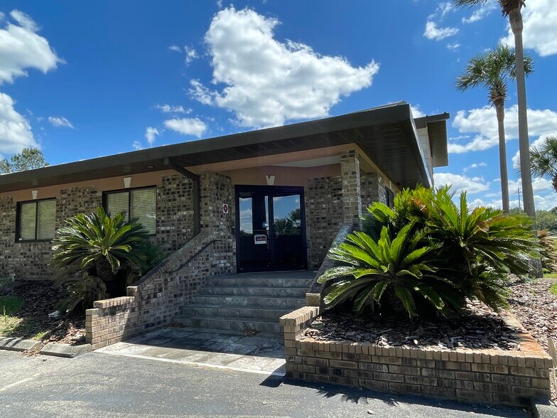 More Photos Of 13680 NW 104th Ter, Alachua Office For Sale