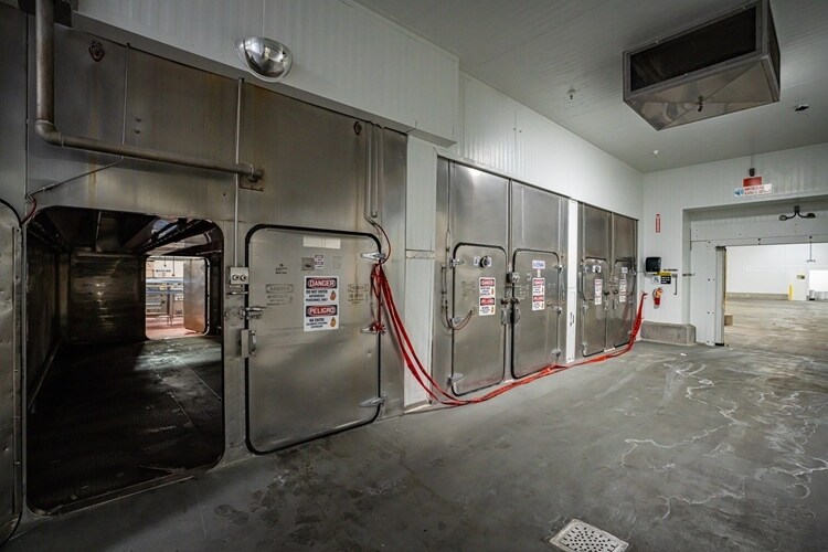 More Photos Of 811 N 1st St, Silverton Industrial For Sale