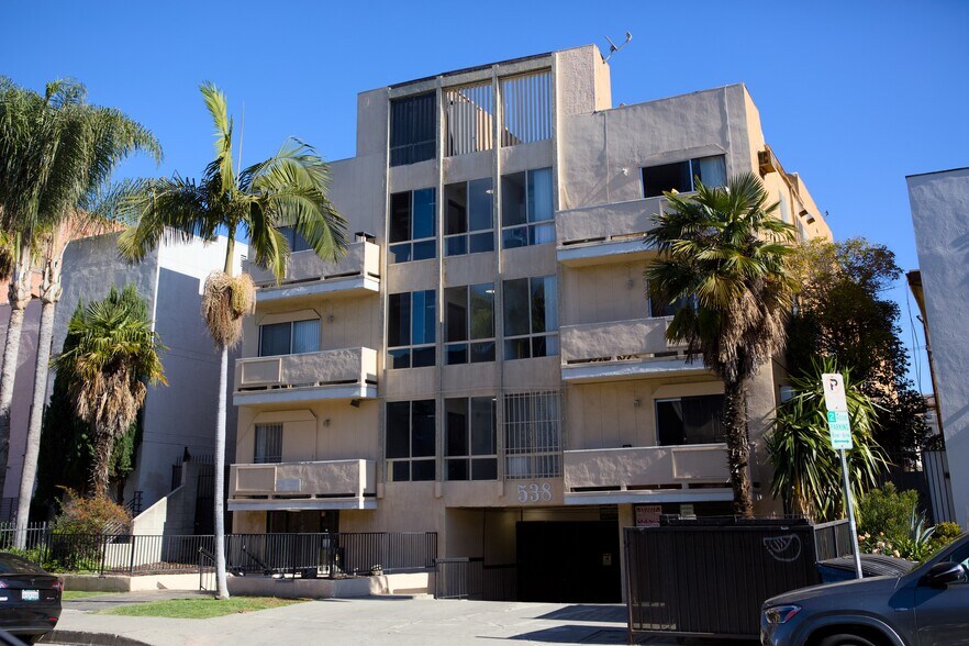 Primary Photo Of 538 S Oxford Ave, Los Angeles Apartments For Sale