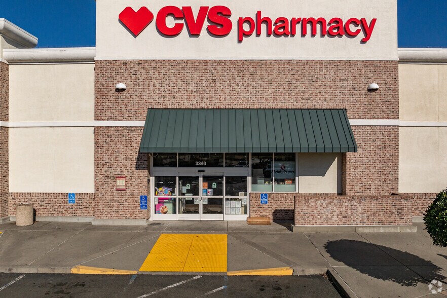 More Photos Of 3340 N Texas St, Fairfield Drugstore For Lease