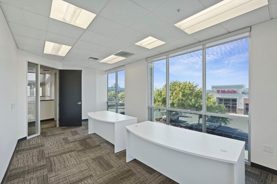 More Photos Of 2140 W Grant Line Rd, Tracy Office For Sale