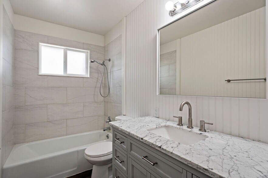 More Photos Of 1629 Azalea Dr, Fort Collins Apartments For Sale