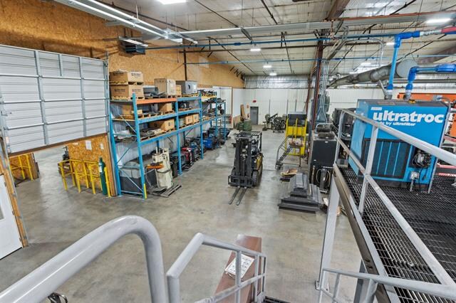 More Photos Of 4848 Industrial Park Dr, Stevens Point Warehouse For Sale