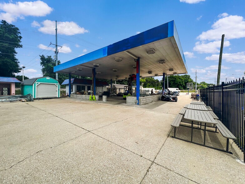 Primary Photo Of 1501 Robinson Rd, Old Hickory Freestanding For Lease