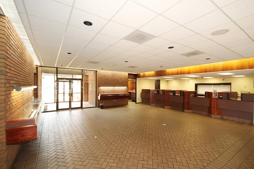 More Photos Of 1444 Watson Blvd, Warner Robins Office For Lease