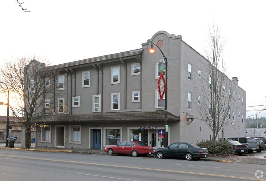 More Photos Of 101-109 W Railroad St, Shelton Apartments For Lease