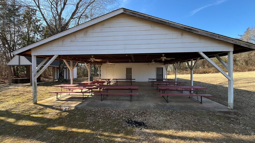 More Photos Of 3898 Kernersville Rd, Winston-Salem Specialty For Sale