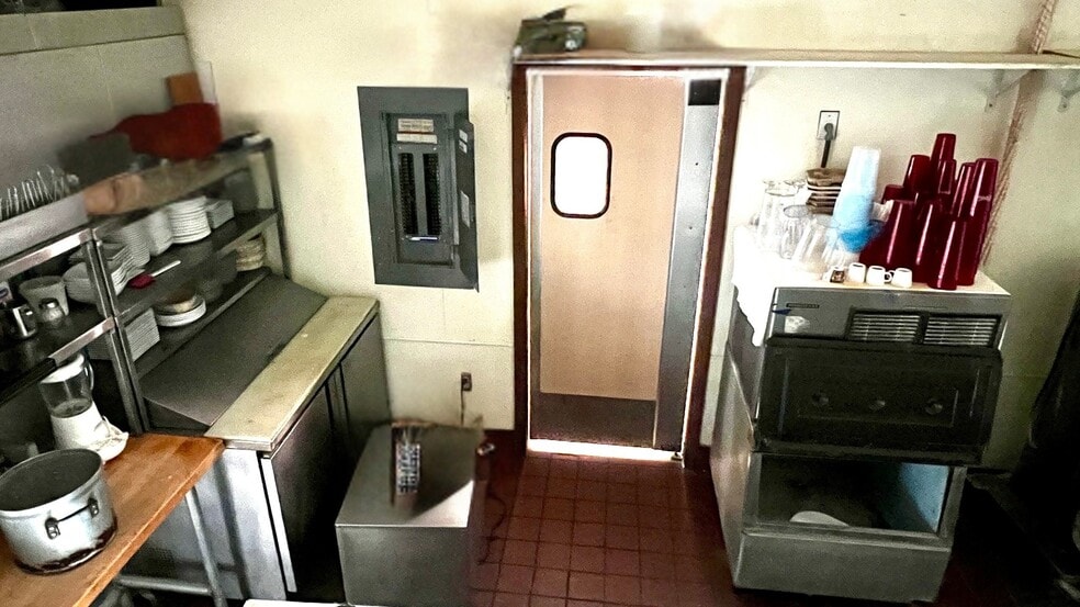 More Photos Of 1900 Route 37, Manchester Freestanding For Lease