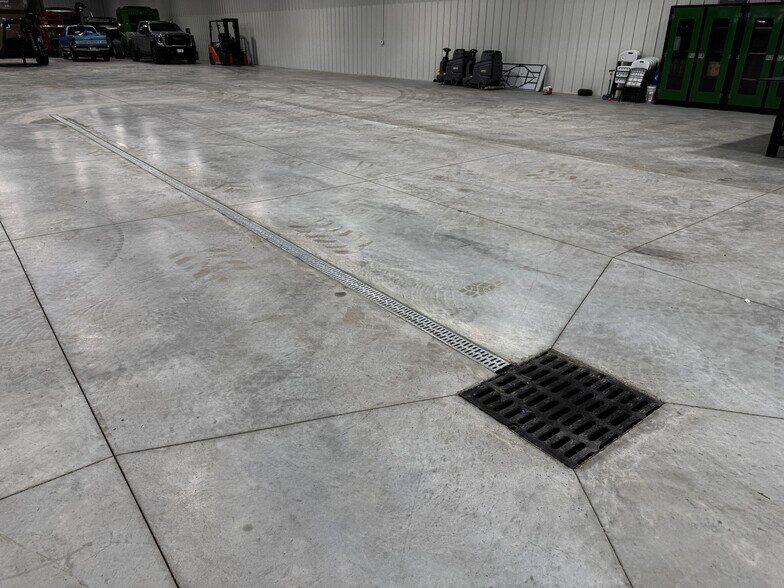 More Photos Of 504 O St, Cozad Industrial For Sale