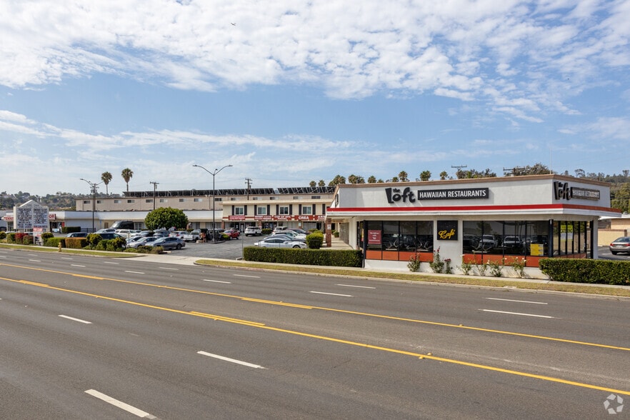 More Photos Of 3100-3160 Pacific Coast Hwy, Torrance Unknown For Lease