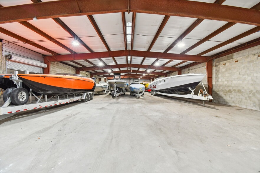 More Photos Of 13195 49th St N, Clearwater Warehouse For Sale