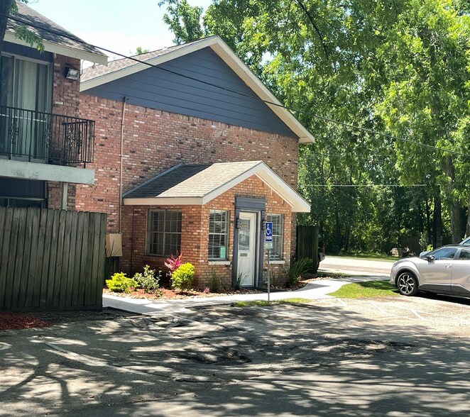 More Photos Of 310 Waco Ave, League City Apartments For Sale