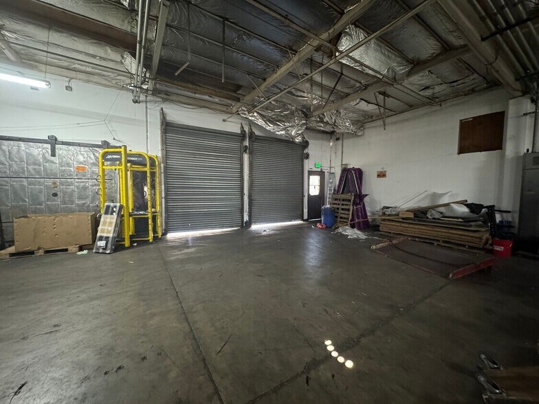 More Photos Of 1050 W Rialto Ave, San Bernardino Warehouse For Lease
