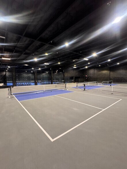 More Photos Of 1360 NW 88th Ave, Doral Bar For Sale