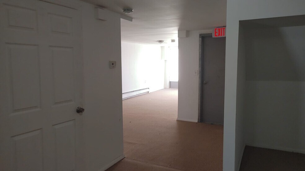 More Photos Of 11148A Lefferts Blvd, South Ozone Park Storefront Retail Residential For Lease