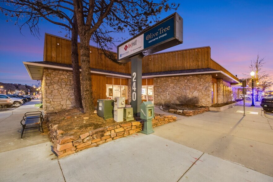 More Photos Of 240 S Wilcox St, Castle Rock Loft Creative Space For Sale